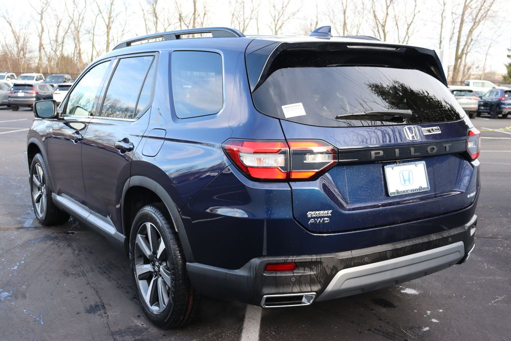 2025 Honda Pilot Elite photo 3