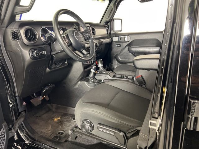 2022 Jeep Gladiator Willys photo 13