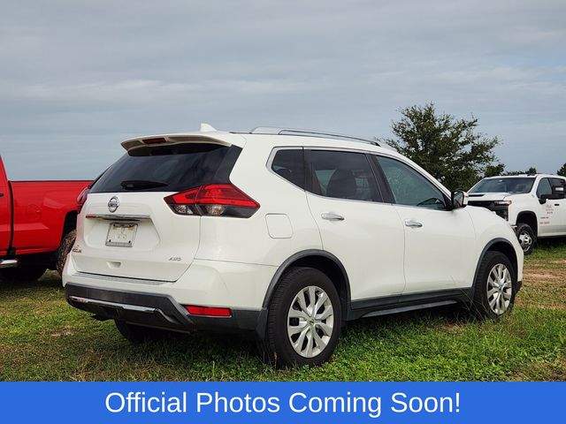 2017 Nissan Rogue S photo 5