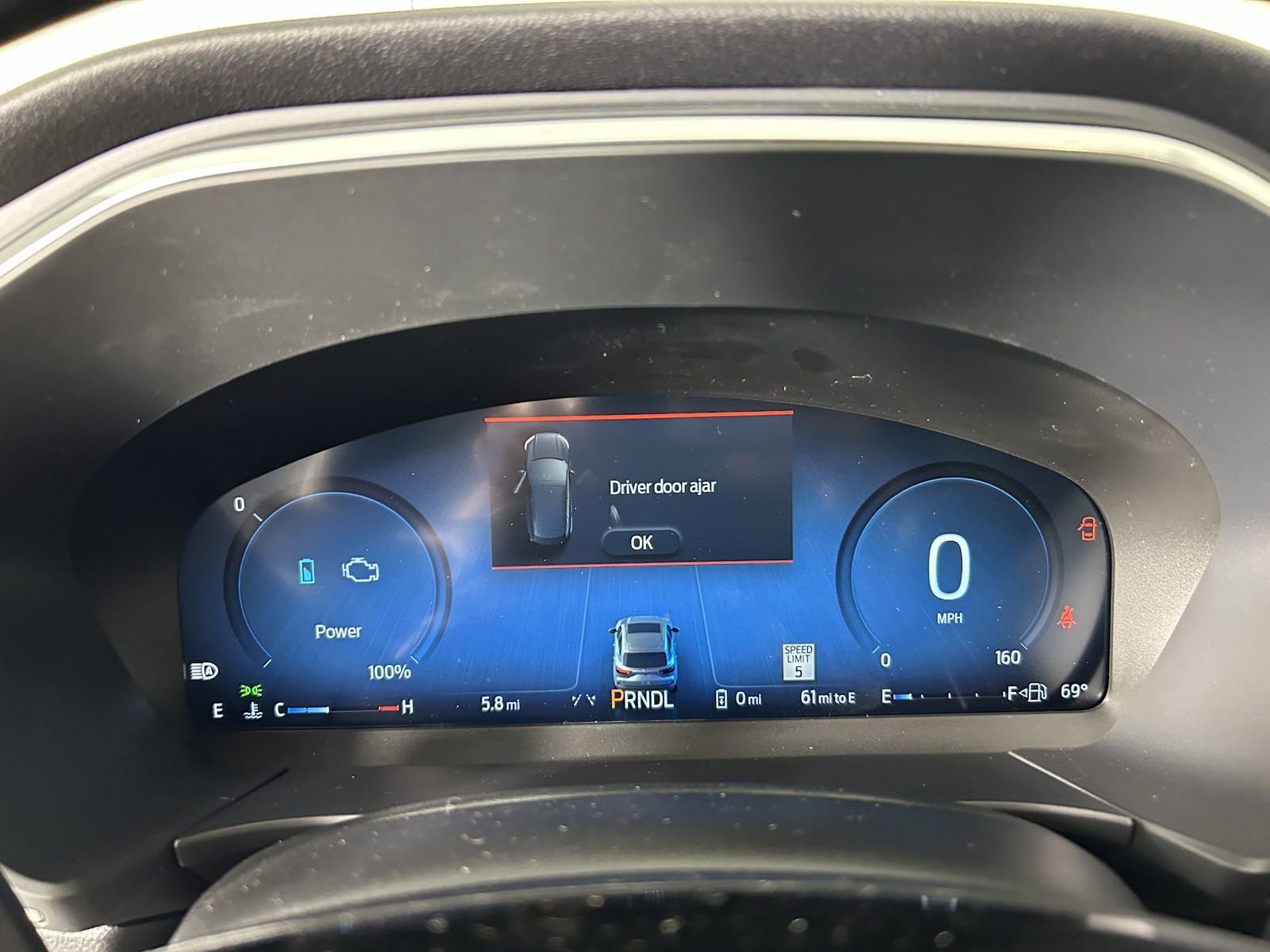 2025 Ford Escape photo 32