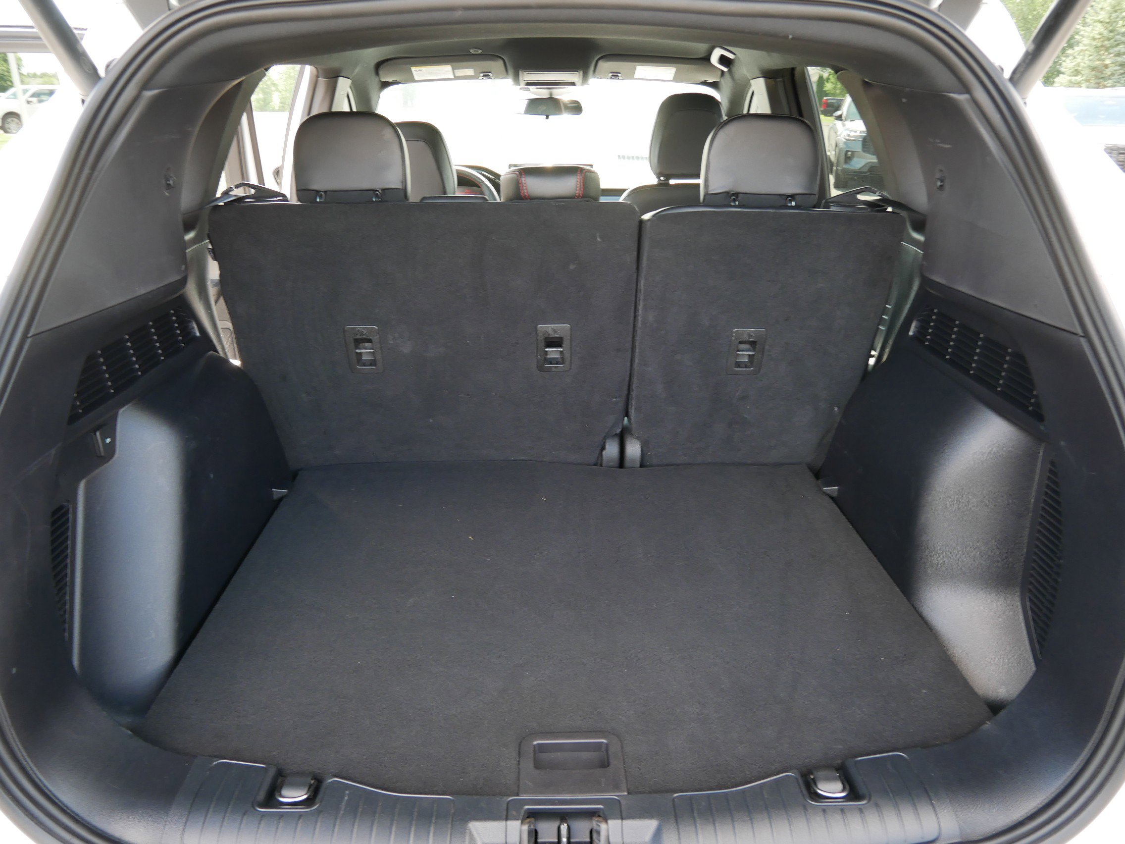 2023 Ford Escape ST-Line Hybrid photo 12