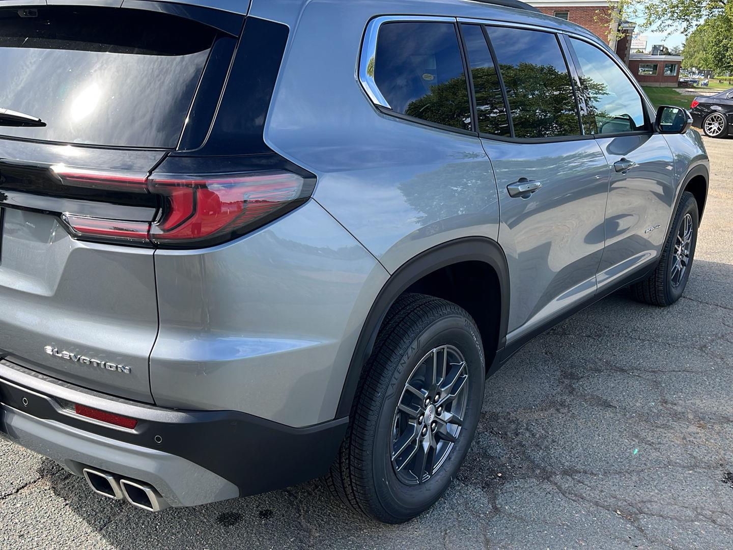 2026 Gmc Acadia Elevation photo 2