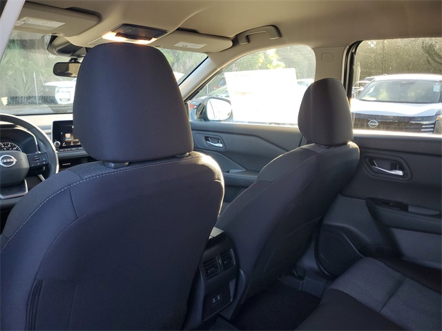 2026 Nissan Rogue SV photo 18