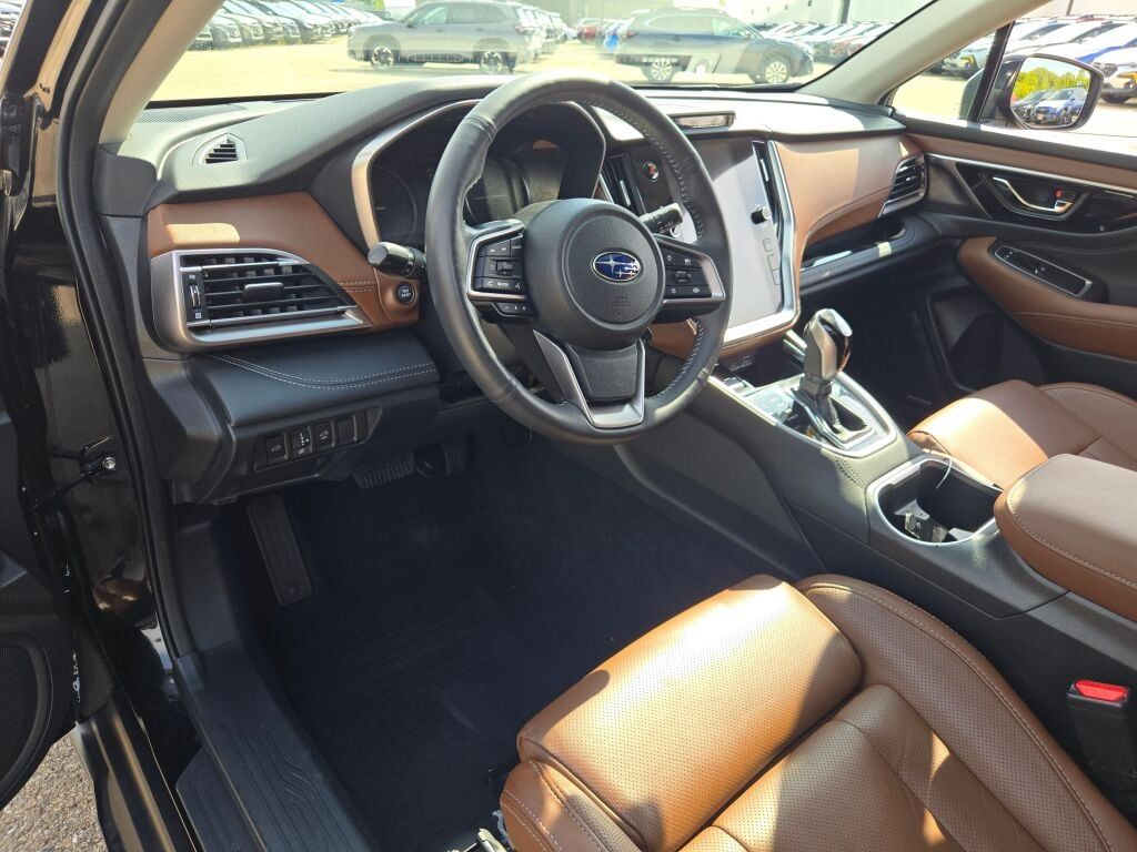 2023 Subaru Outback Touring XT photo 17