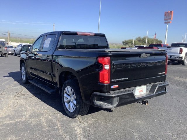 2021 Chevrolet Silverado 1500 Custom photo 3