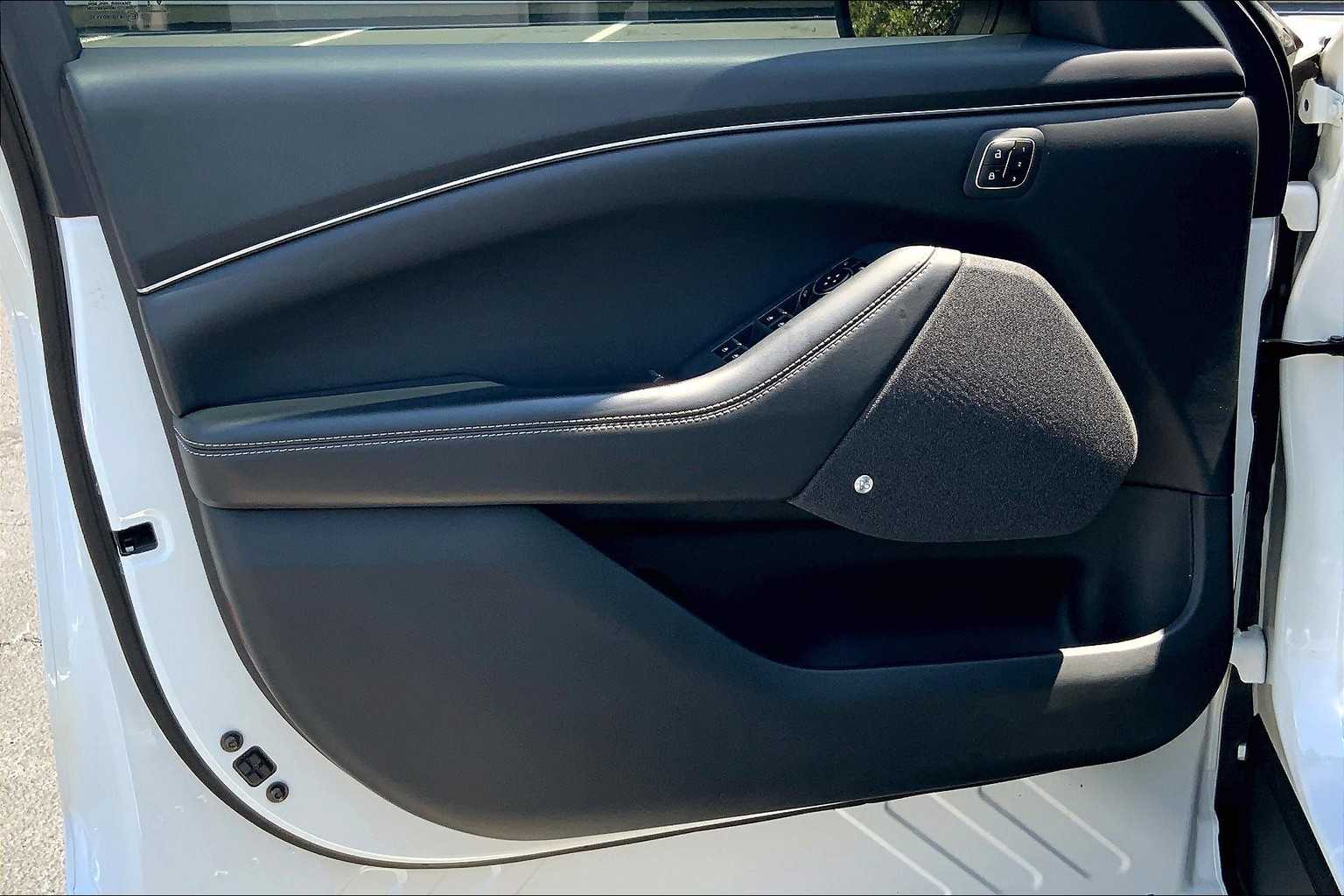 2023 Ford Mustang Mach-E Premium photo 19