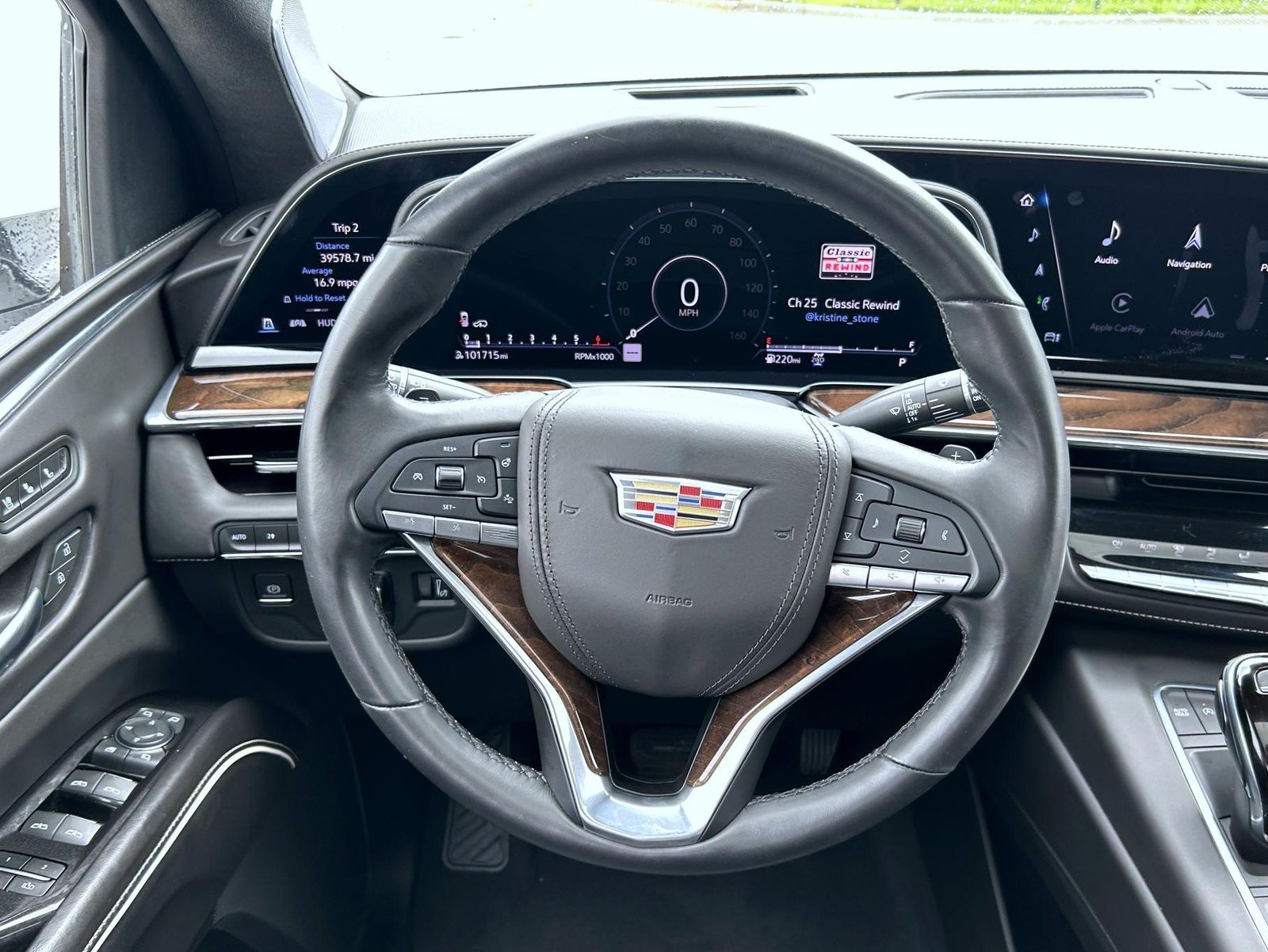 2021 Cadillac Escalade Sport Platinum photo 16