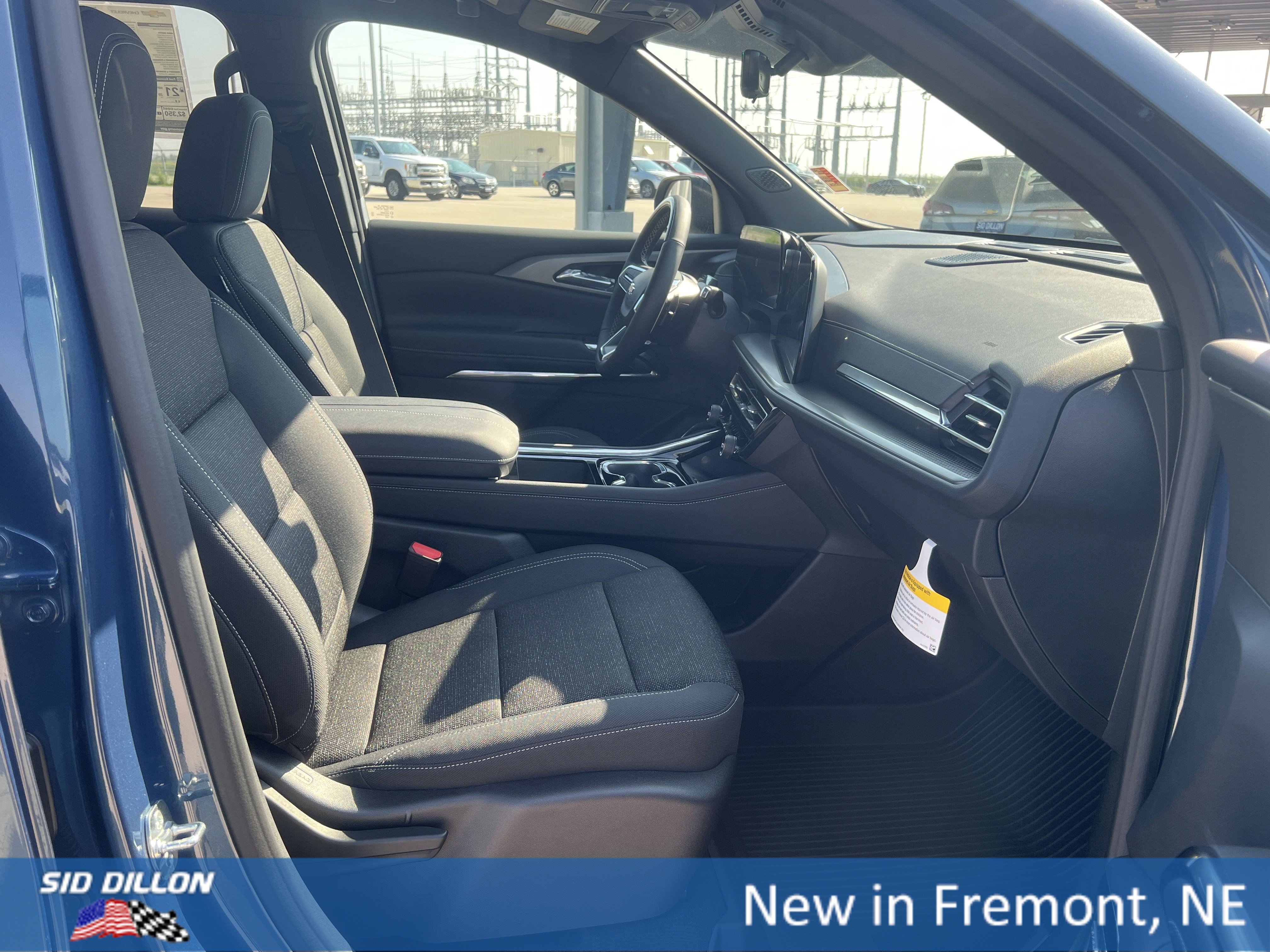 2026 Chevrolet Traverse photo 4