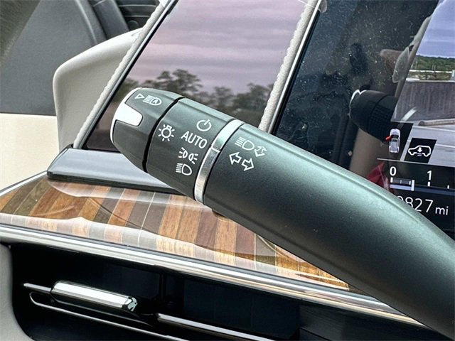 2024 Cadillac Escalade ESV Sport Platinum photo 8