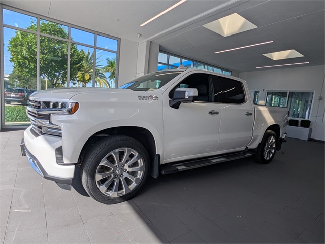 2021 Chevrolet Silverado 1500 High Country photo 2