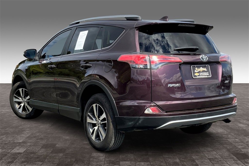 2018 Toyota RAV4 XLE photo 11