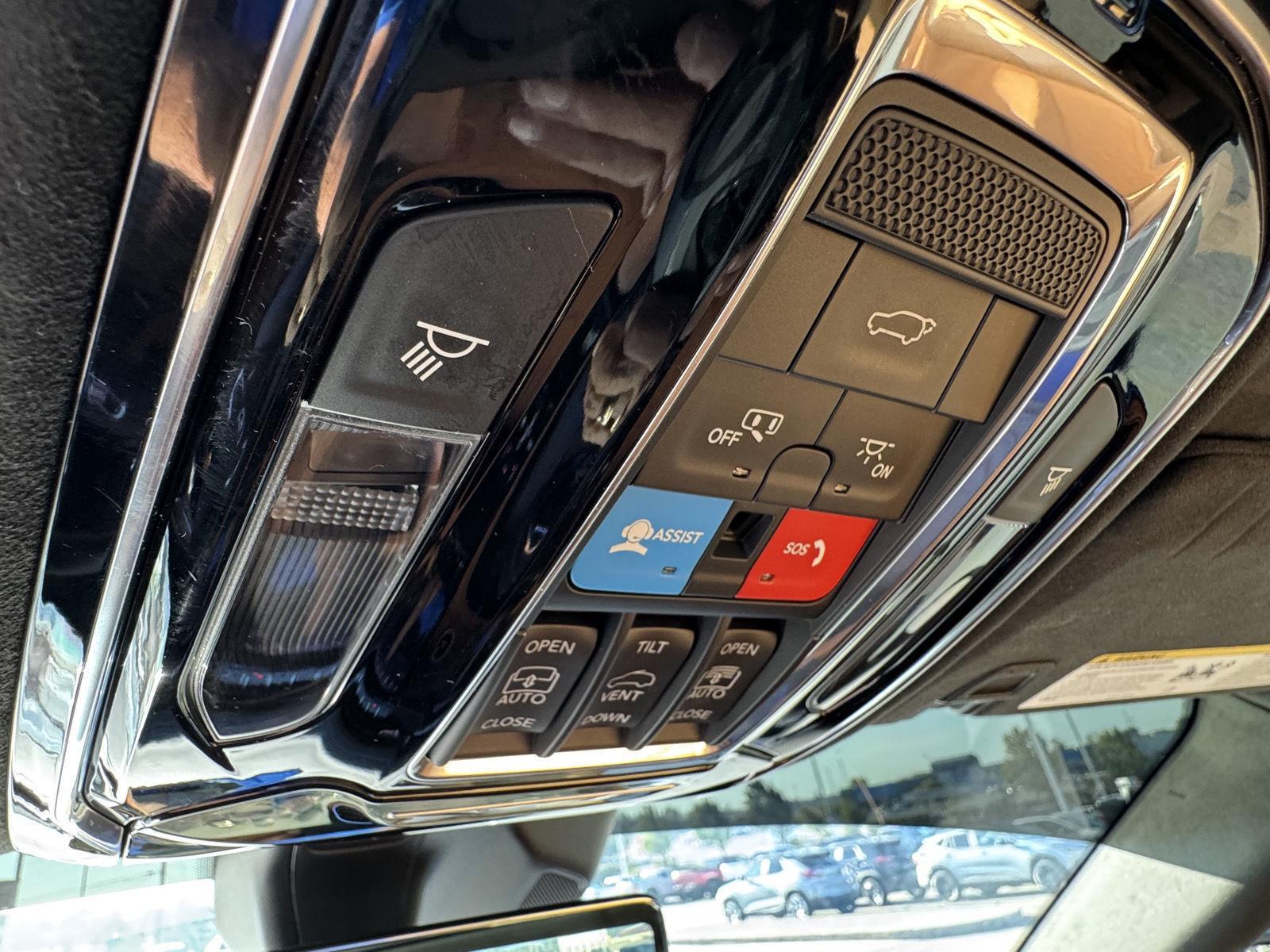 2023 Jeep Grand Cherokee L Summit Reserve photo 15