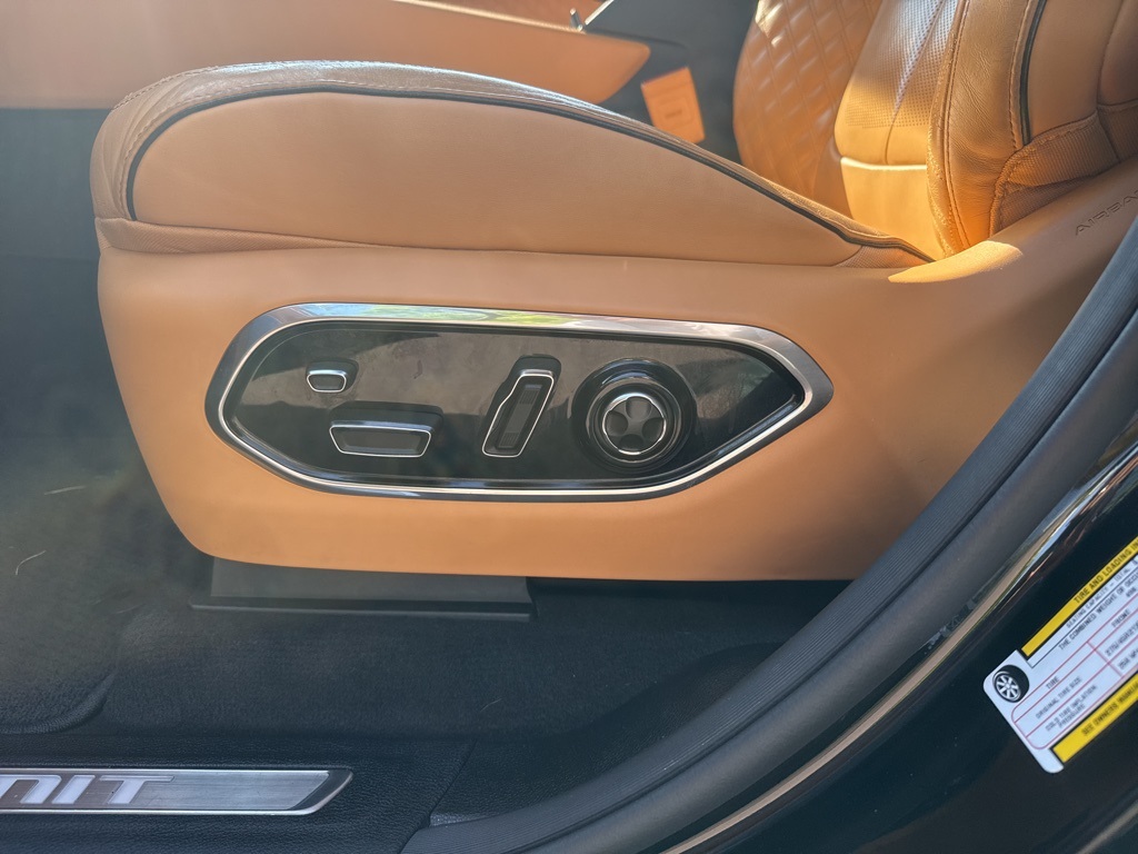 2021 Jeep Grand Cherokee L Summit Reserve photo 17