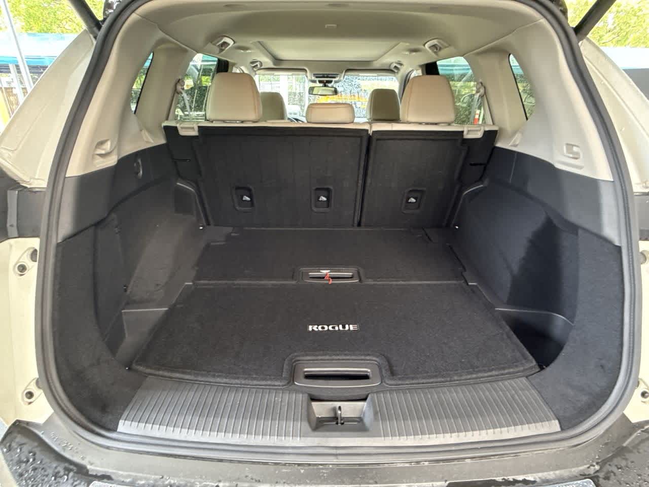 2023 Nissan Rogue SL photo 24