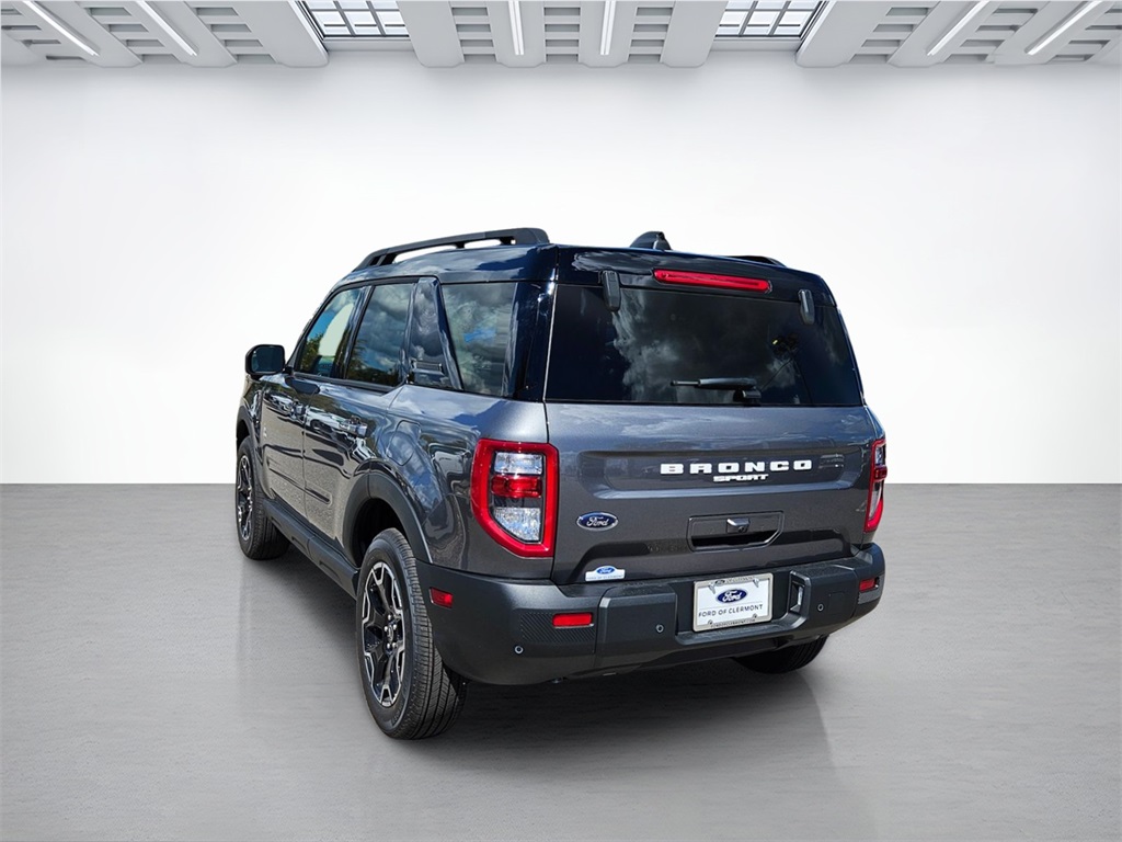 2025 Ford Bronco Sport Outer Banks photo 4