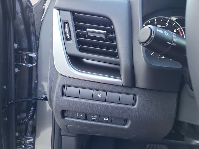 2026 Nissan Rogue SV photo 17