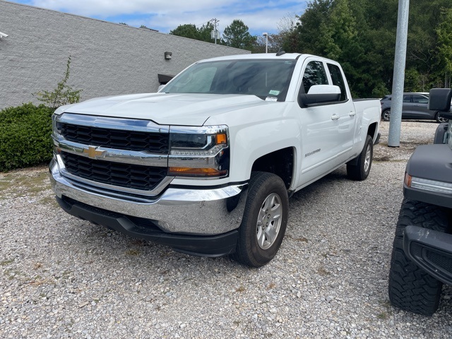 2019 Chevrolet Silverado 1500 LT photo 3