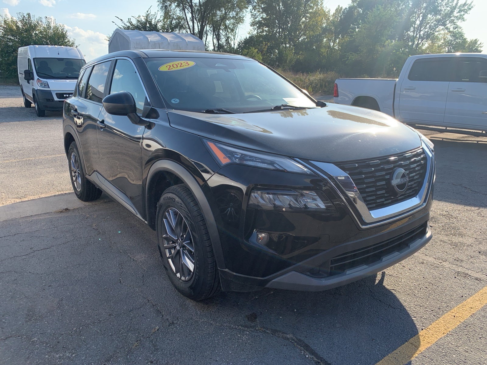 2023 Nissan Rogue S photo 3