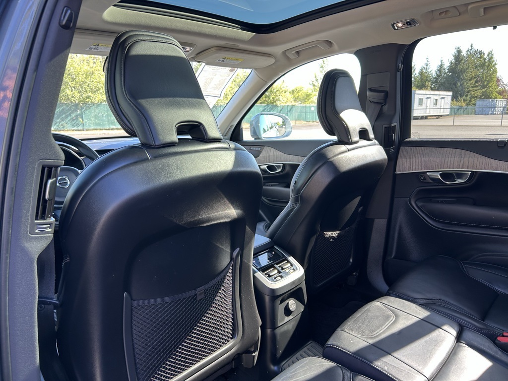 2022 Volvo XC90 Recharge T8 Inscription photo 17