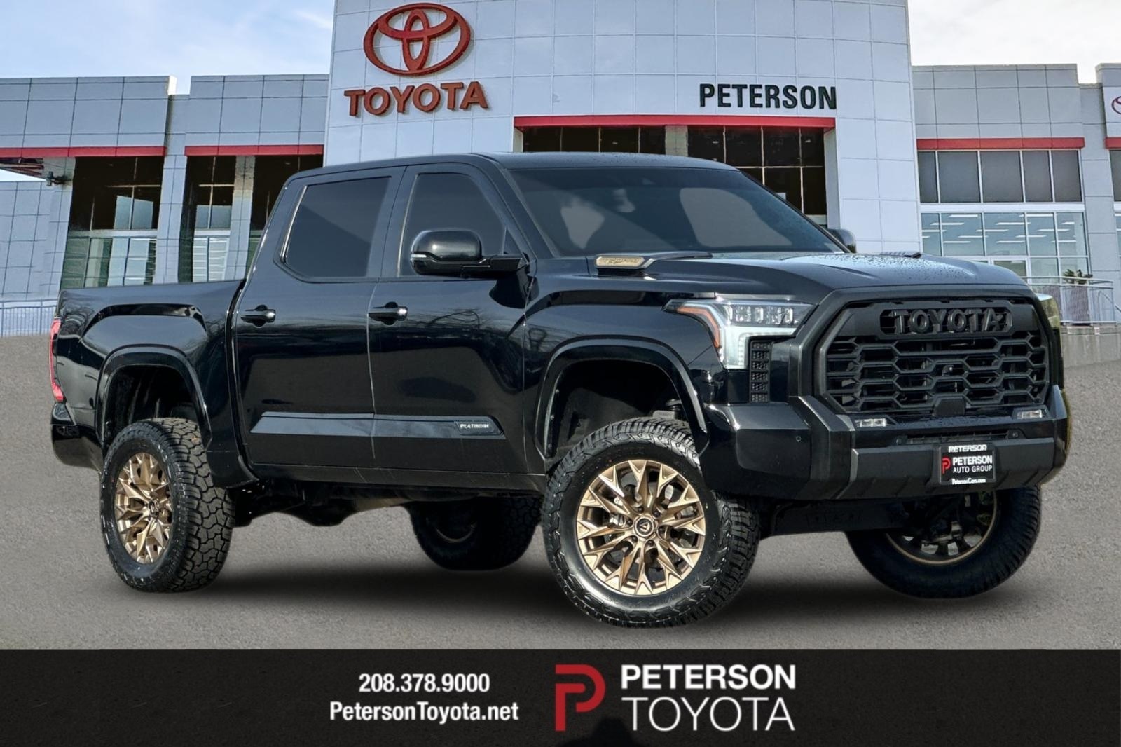 2022 Toyota Tundra Platinum's photo