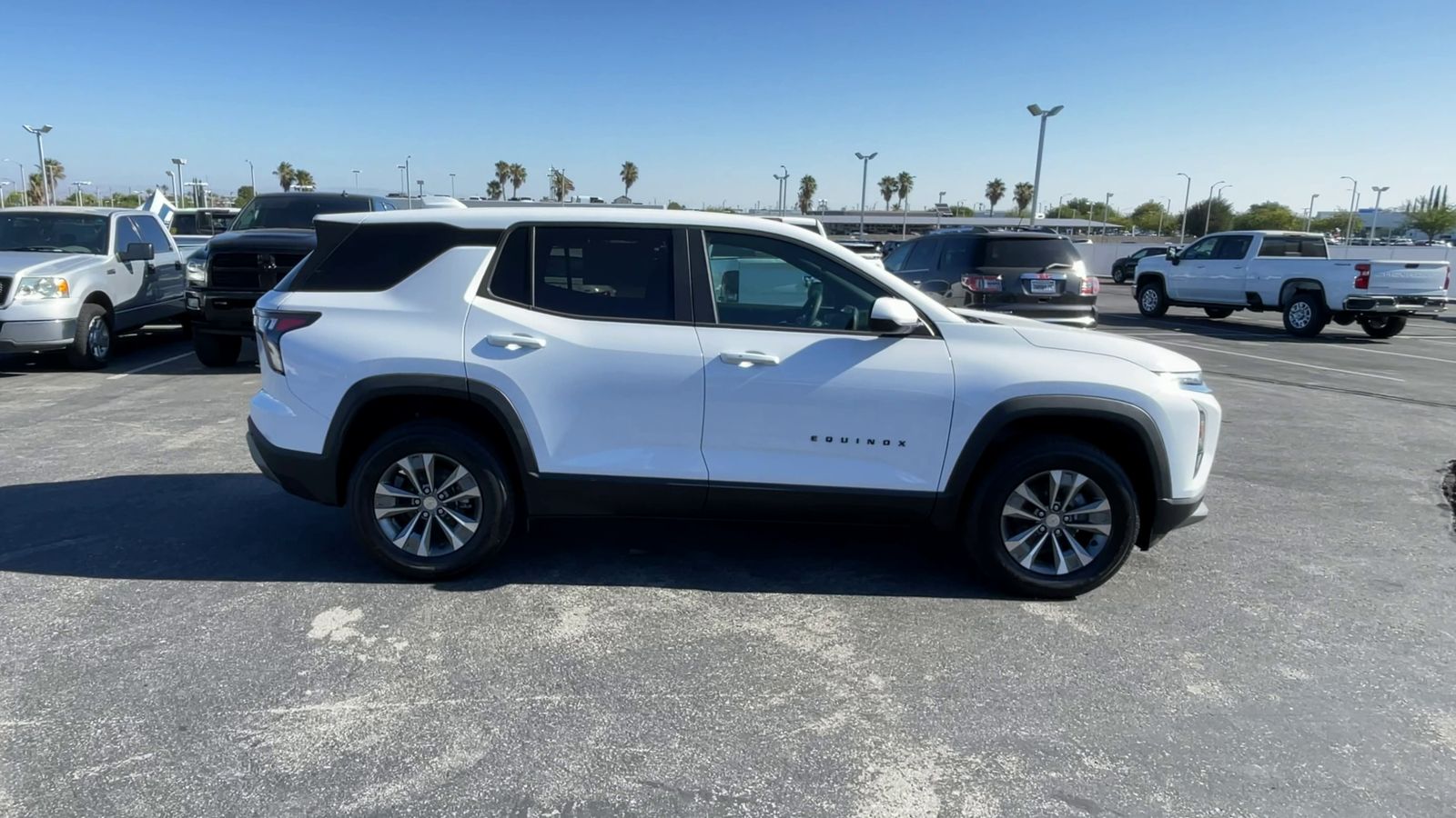2026 Chevrolet Equinox LT photo 39