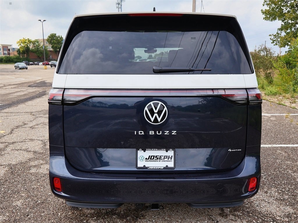 2025 Volkswagen ID. Buzz Pro Plus photo 4