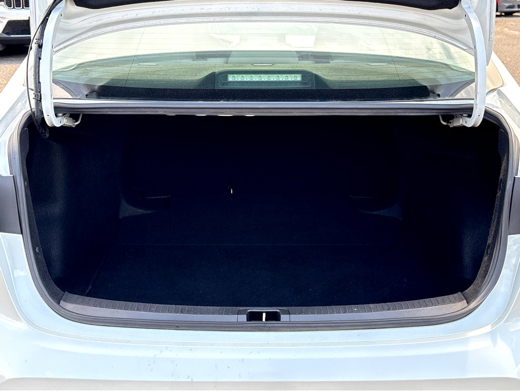 2023 Toyota Corolla SE photo 23