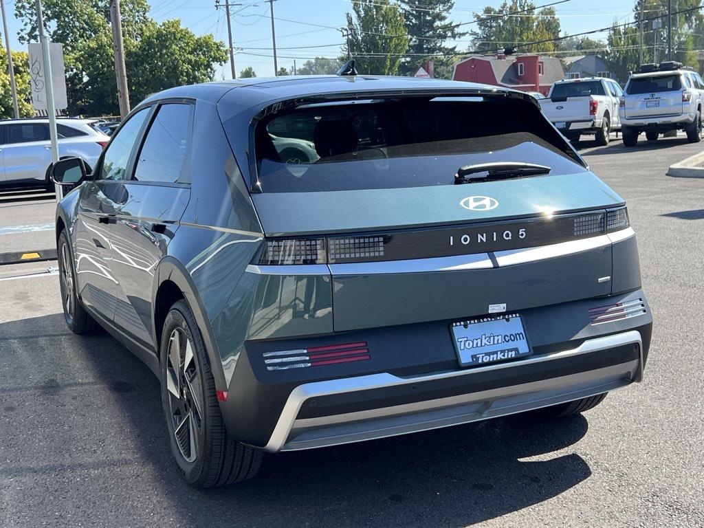 2025 Hyundai Ioniq 5 SE photo 4