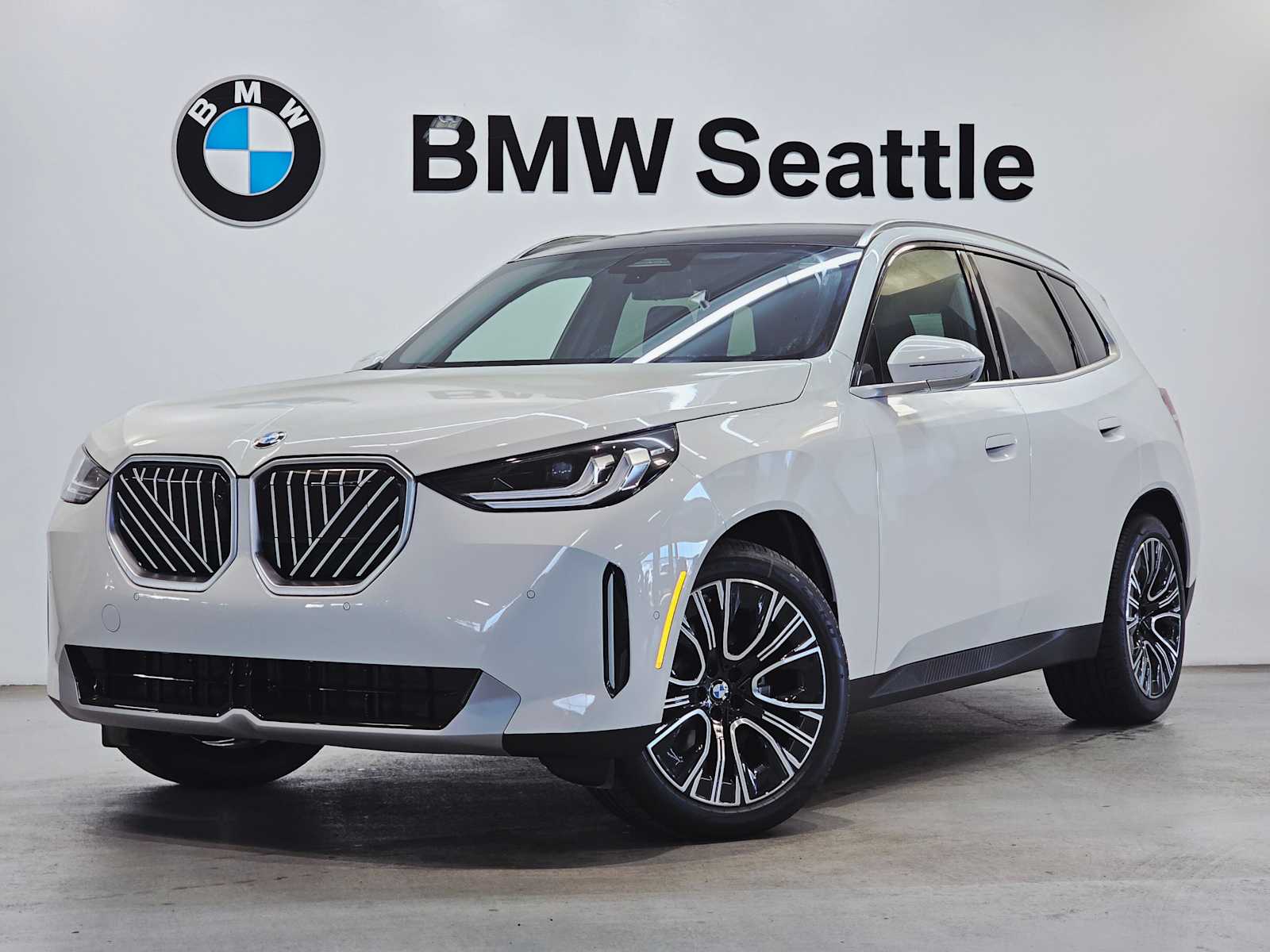 2026 BMW X3 30's photo