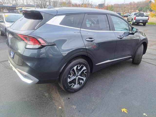 2024 Kia Sportage EX photo 2