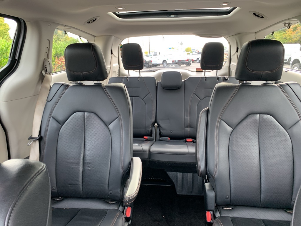 2018 Chrysler Pacifica Touring Plus photo 25
