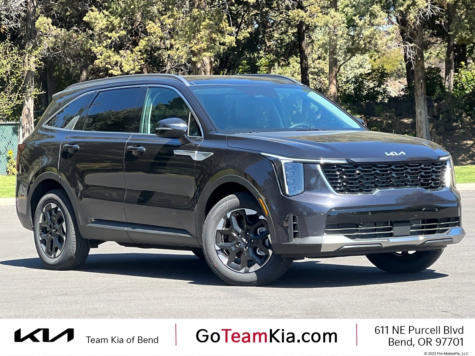 2025 Kia Sorento S's photo