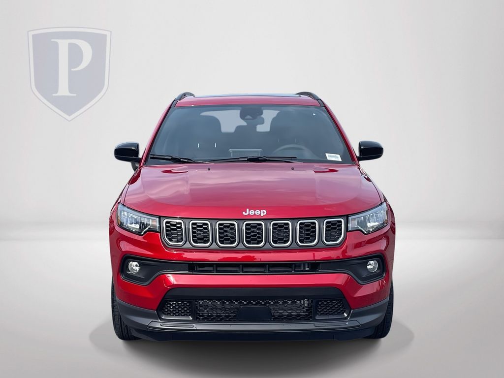 2025 Jeep Compass Latitude photo 2