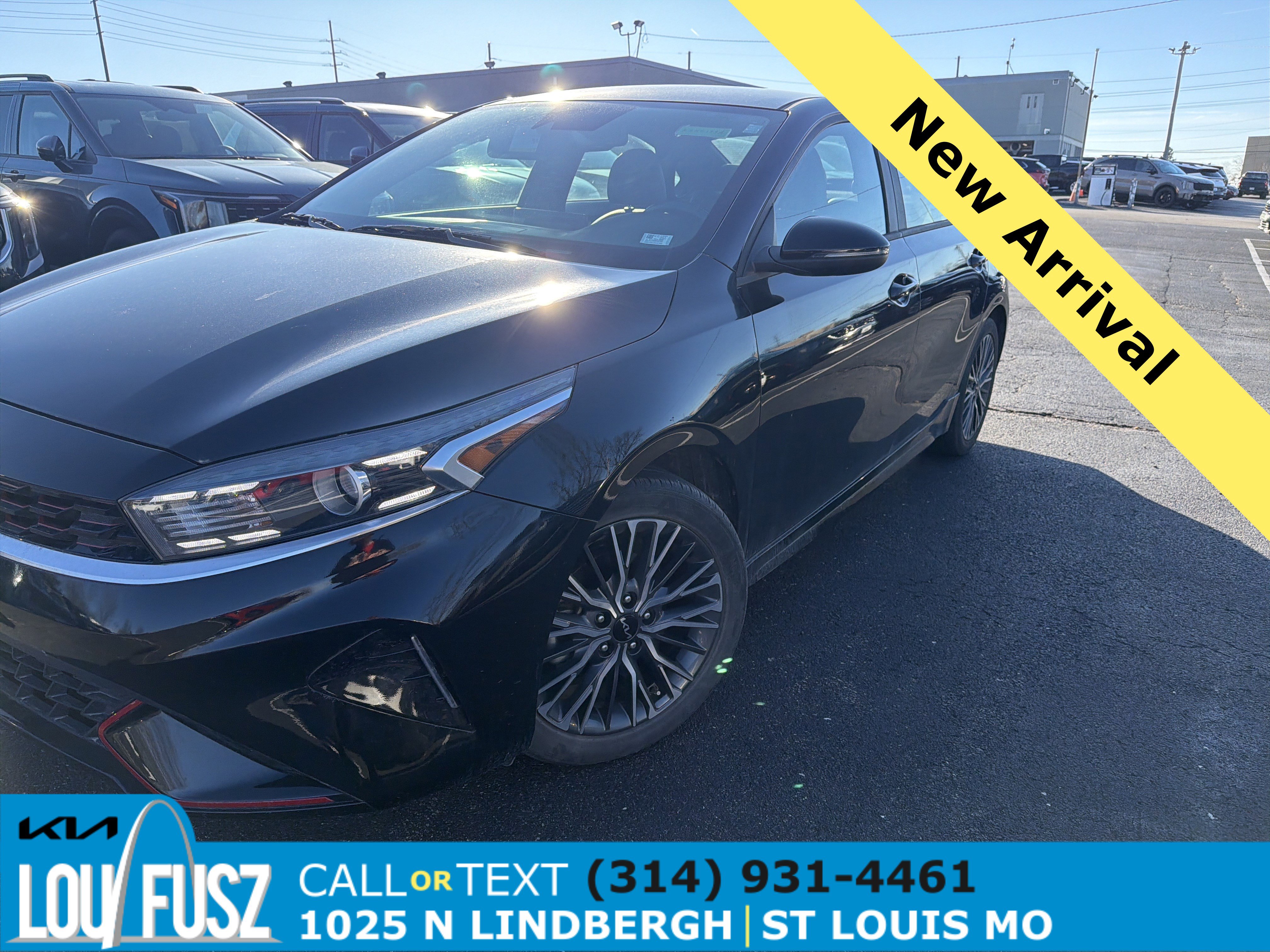 2023 Kia Forte GT-LINE's photo