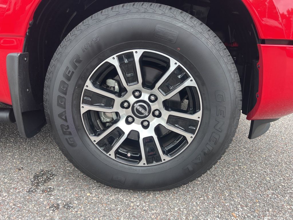 2024 Nissan Titan SV photo 19