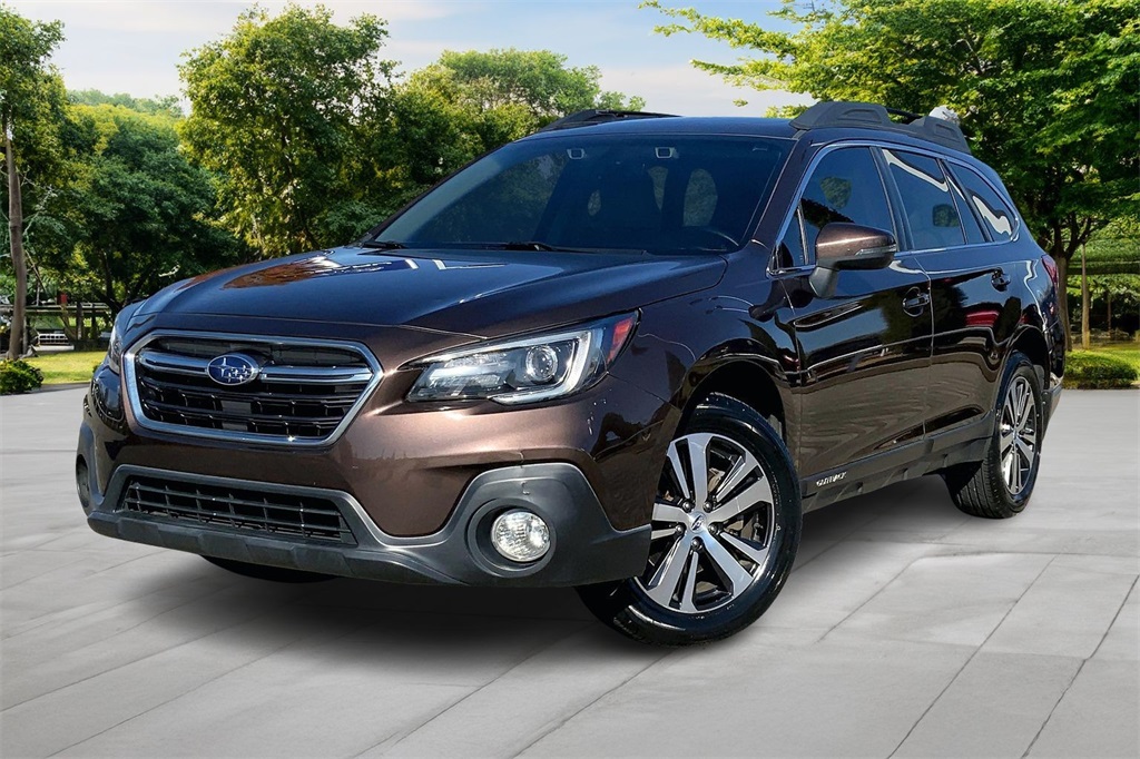 2019 Subaru Outback Limited's photo