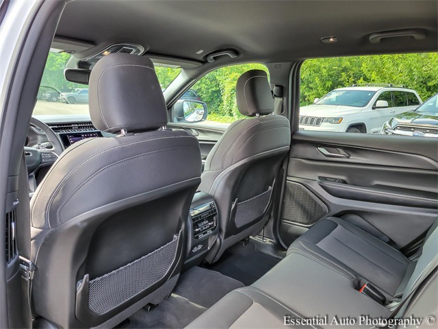 2024 JEEP GRAND CHEROKEE L - Image 12