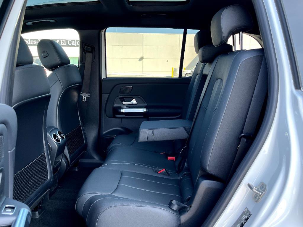 2024 Mercedes Benz EQB 4MATIC photo 18