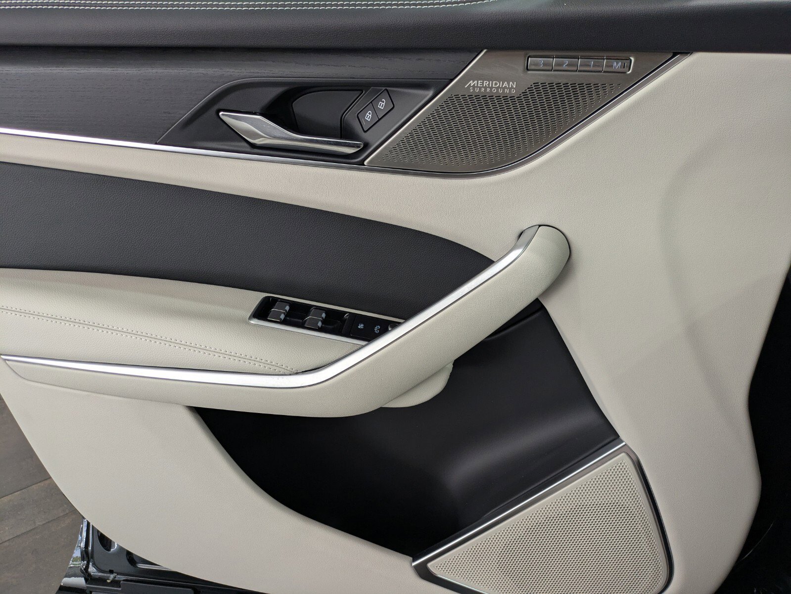 2026 Jaguar F-PACE P250 R-Dynamic S photo 20