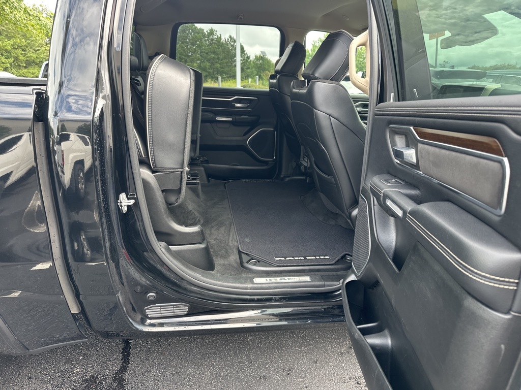 2021 Ram 1500 Laramie photo 3