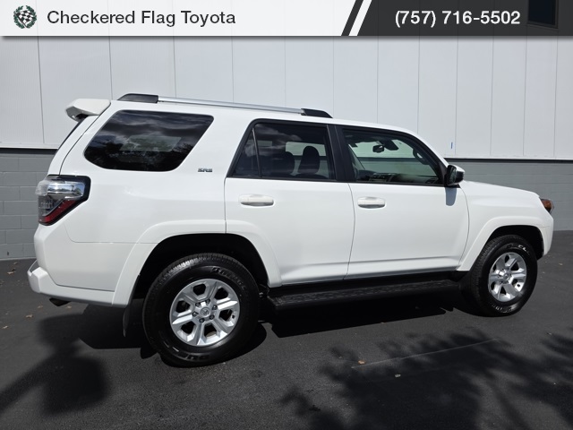 2024 Toyota 4Runner SR5 photo 8