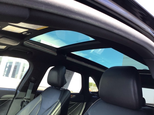 2015 Lincoln MKC Base photo 19