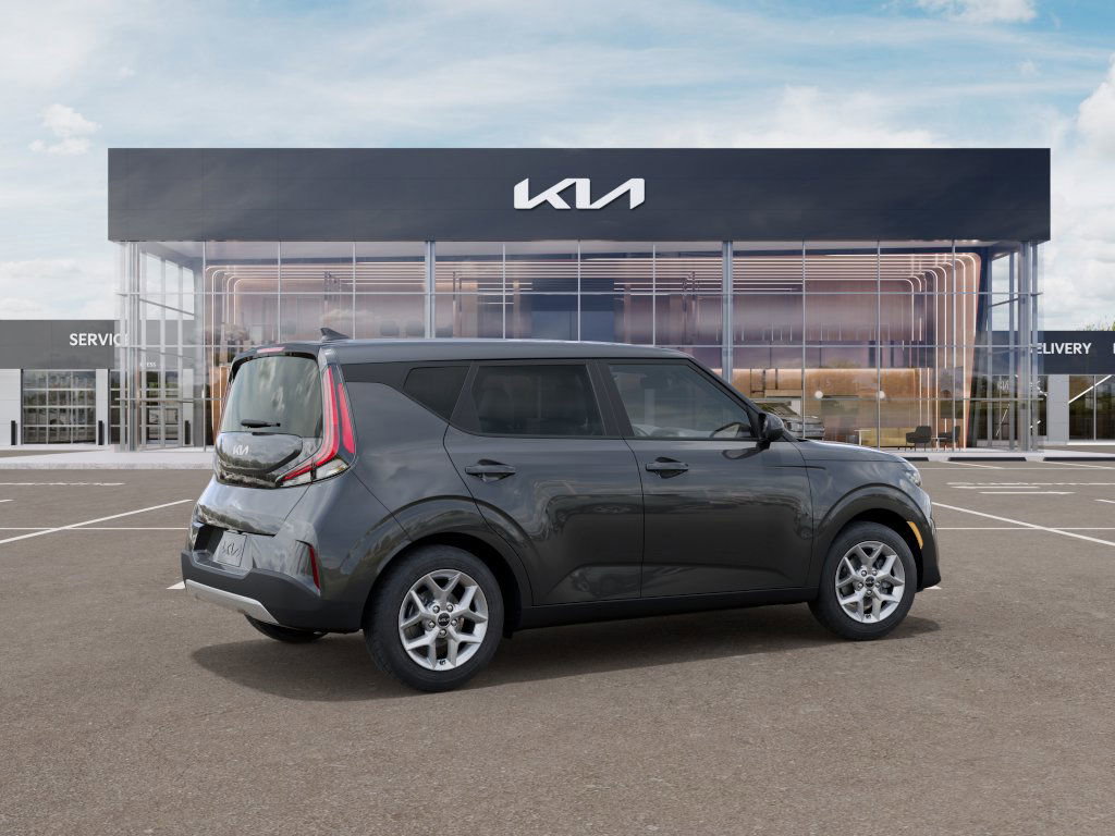2025 Kia Soul LX photo 6