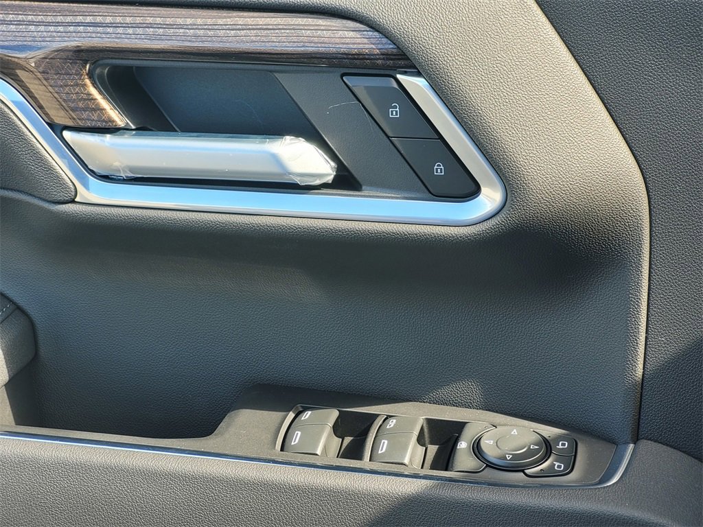 2026 Chevrolet Silverado 1500 RST photo 25