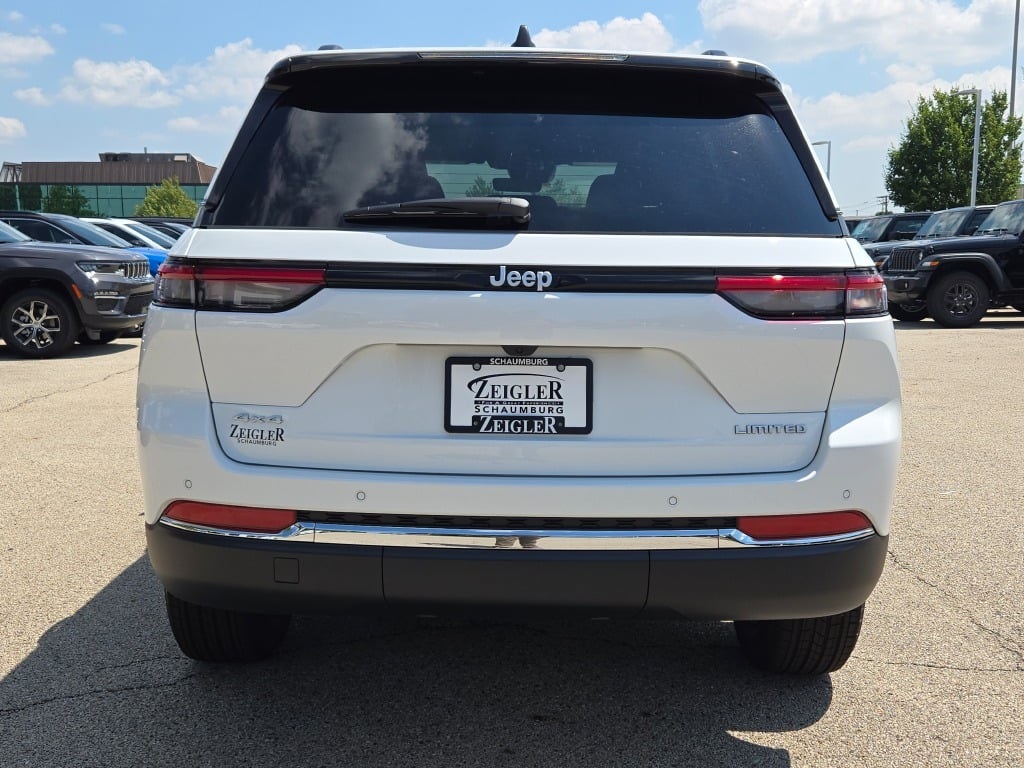 2025 Jeep Grand Cherokee Limited photo 9