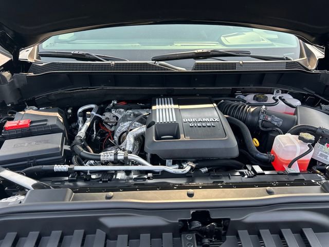 2025 Chevrolet Silverado 1500 LT photo 21