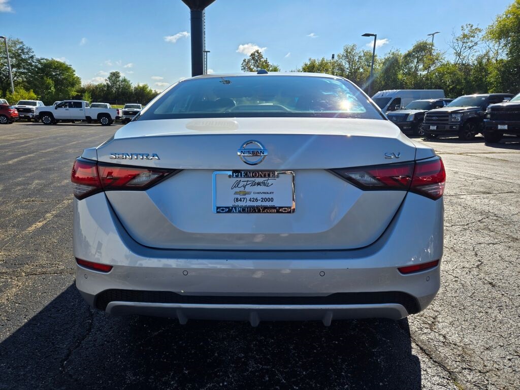 2020 Nissan Sentra SV photo 11