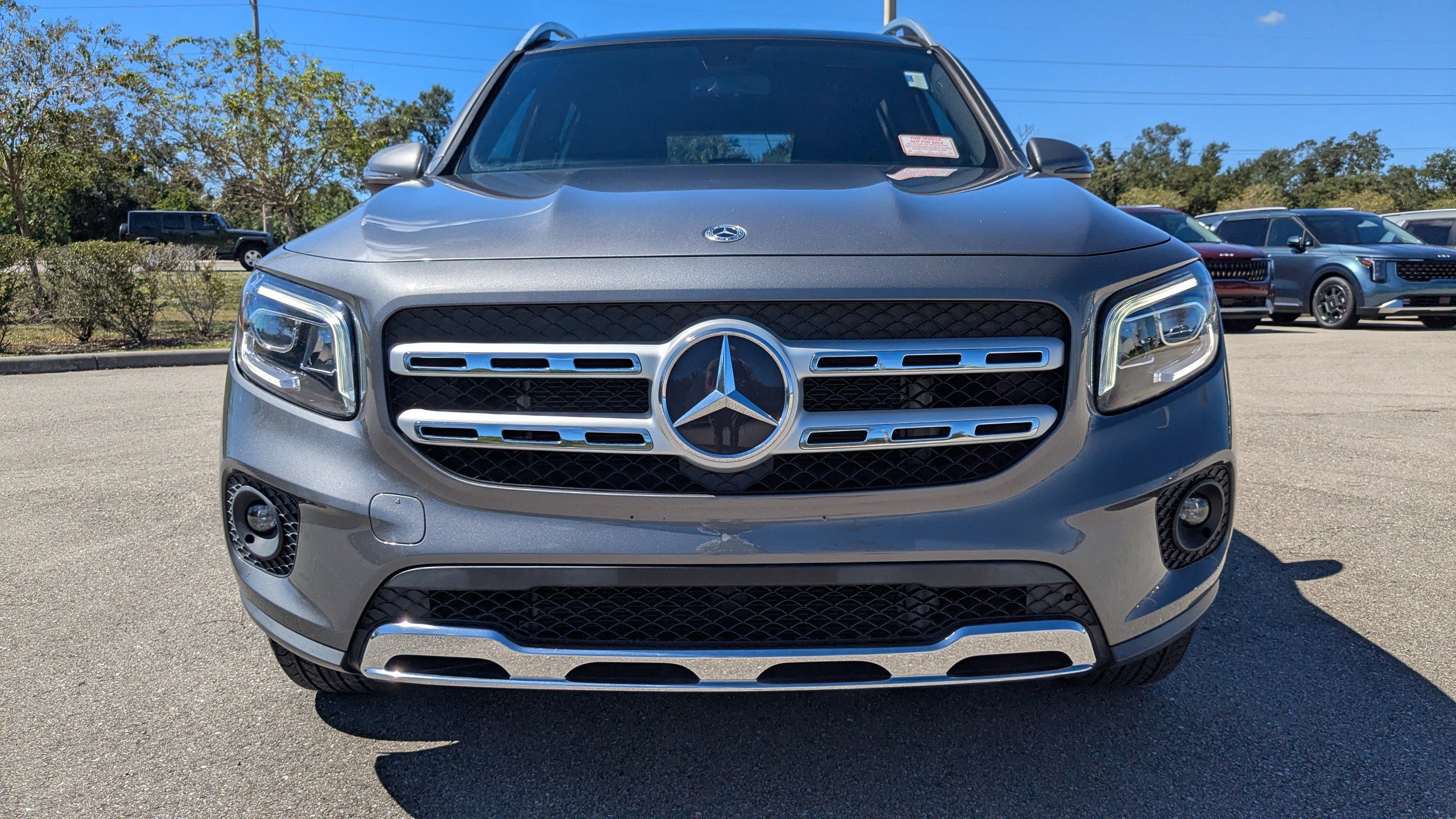 2022 Mercedes Benz GLB 250 4MATIC photo 2