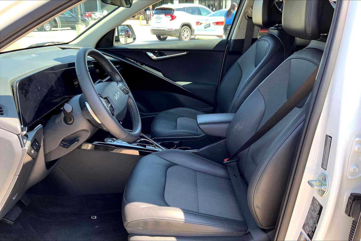2024 Kia Niro EV Wind photo 7