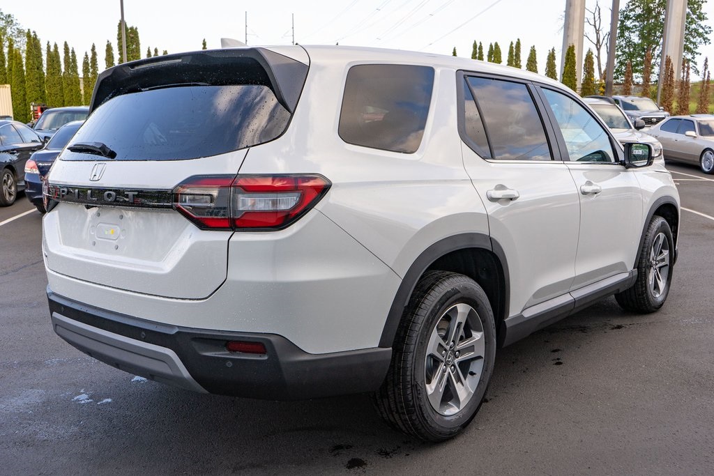 2025 Honda Pilot EX-L photo 6
